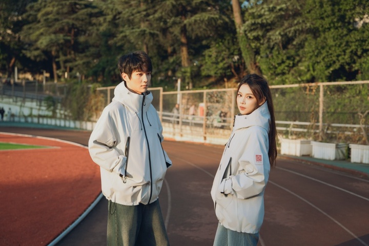 【交汇点新闻】深读｜从御寒单品...